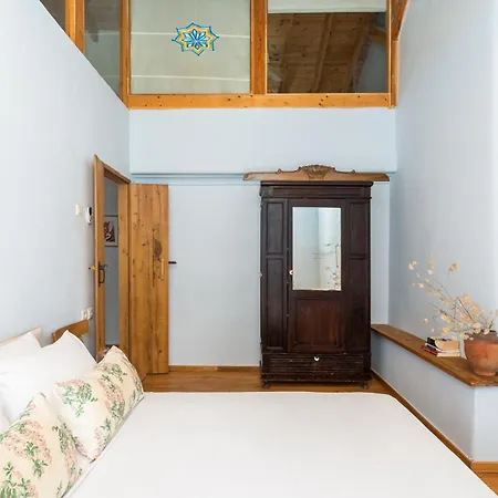 Apartment Butterfly By Halu!, Colourful House In The Center