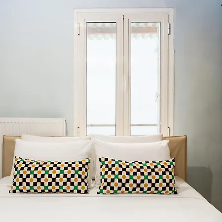 Butterfly By Halu!, Colourful House In The Center Apartment Thessaloniki