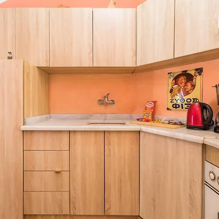 Apartment Butterfly By Halu!, Colourful House In The Center Thessaloniki