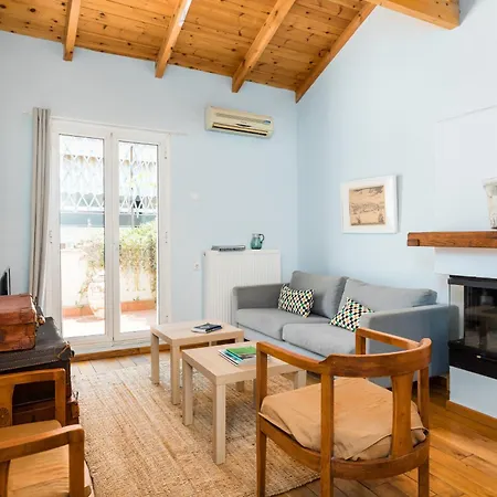 Butterfly By Halu!, Colourful House In The Center Apartment Thessaloniki